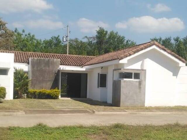 #31 - Casa en condominio para Venta en Chinandega - Chinandega